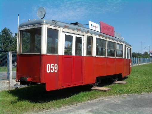 Tramwaj KMKM w zajezdni MPK