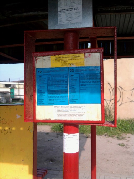 Tabliczka przystankowa na przystanku Dywity