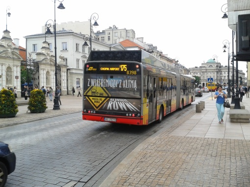 Solaris Tramino 18 Hybrid na Krakowskim Przedmieściu w Warszawie