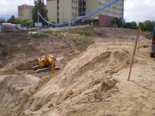 Budowa ulicy Obiegowej przy skrzyżowaniu z Żołnierską (7 sierpnia 2014)