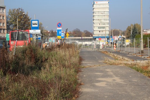 Budowa linii tramwajowej na ulicy Dworcowej (26 października 2014)