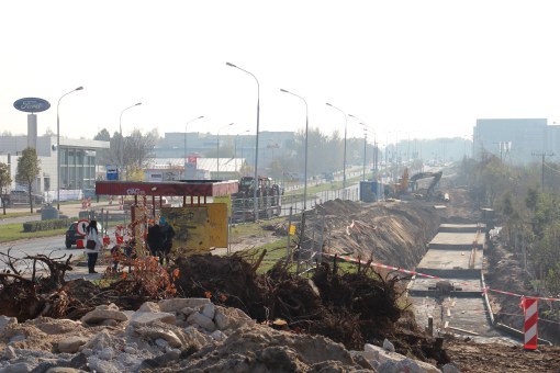 Budowa linii tramwajowej przy alei Sikorskiego (26 października 2014)