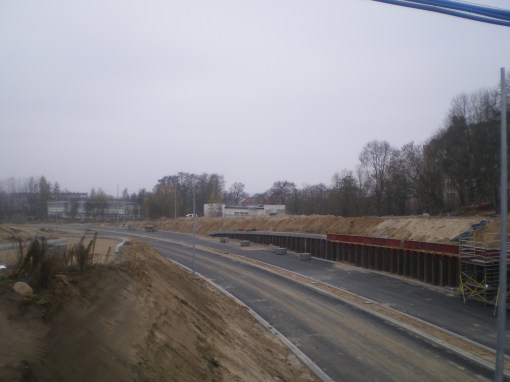 Budowa ulicy Obiegowej i biegnącej przy niej linii tramwajowej (16 listopada 2014) © OlsztyńskieTramwaje.pl