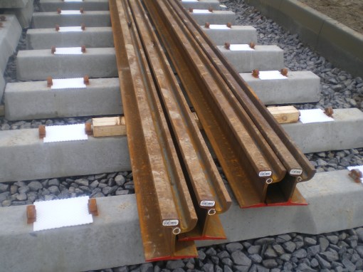 Budowa linii tramwajowej przy ulicy Płoskiego (22 listopada 2014)