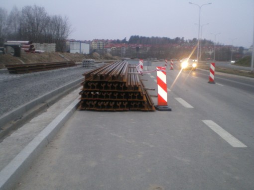 Budowa linii tramwajowej przy ulicy Płoskiego (30 listopada 2014)