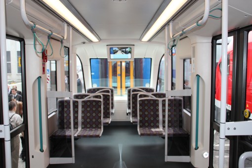 Wnętrze tramwaju własnej marki wyprodukowanego przez stambulskiego przewoźnika İstanbul Ulaşım