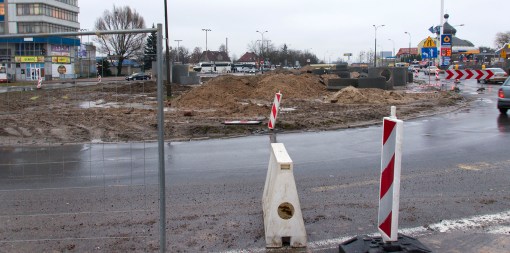 Budowa linii tramwajowej na placu Konstytucji 3 Maja (2 stycznia 2015)