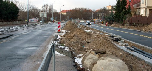 Budowa linii tramwajowej przy alei Sikorskiego (2 stycznia 2015)