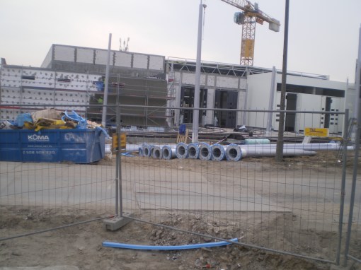 Budowa hali zajezdni tramwajowej przy ulicy Towarowej (20 marca 2015)