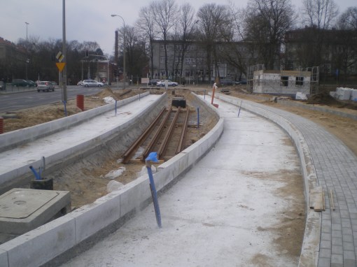 Budowa linii tramwajowej przy ulicy Tuwima (21 marca 2015) - przystanek końcowy przy skrzyżowaniu z aleją Warszawską i ulicą Prawocheńskiego