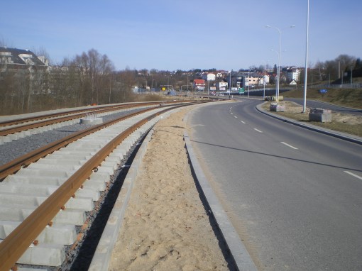 Budowa linii tramwajowej przy ulicy Płoskiego (22 marca 2015)