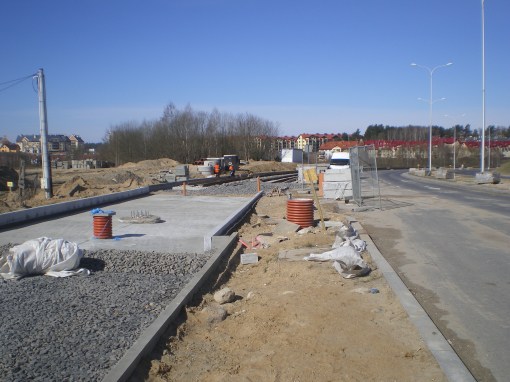 Budowa linii tramwajowej przy ulicy Płoskiego (22 marca 2015)