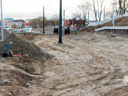 Budowa linii tramwajowej przy ulicy Obiegowej (3 kwietnia 2015)