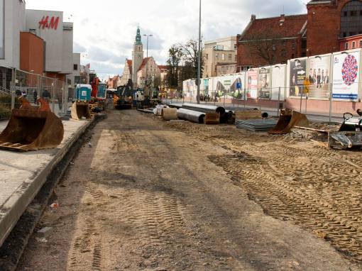 Budowa linii tramwajowej w alei Piłsudskiego (3 kwietnia 2015)