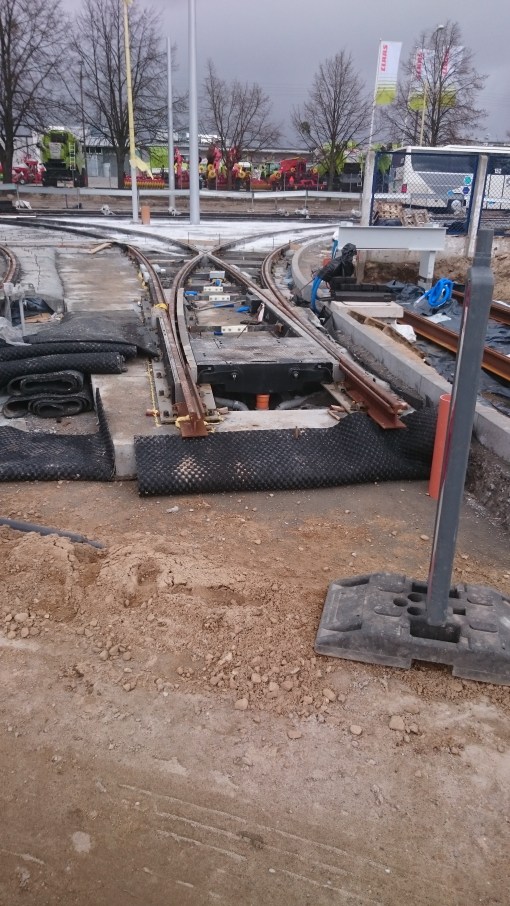 Budowa zajezdni tramwajowej przy ulicy Towarowej i Kołobrzeskiej (12 kwietnia 2015)