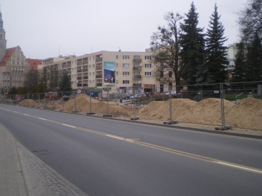 Budowa linii tramwajowej w alei Piłsudskiego (14 kwietnia 2015)