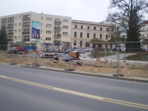 Budowa linii tramwajowej w alei Piłsudskiego (14 kwietnia 2015)