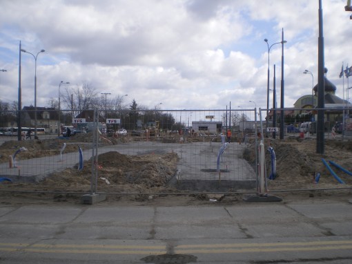 Budowa linii tramwajowej na placu Konstytucji 3 Maja (16 kwietnia 2015)