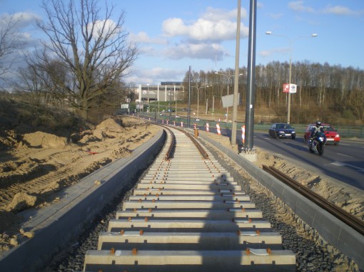 Budowa linii tramwajowej przy ulicy Tuwima (16 kwietnia 2015)