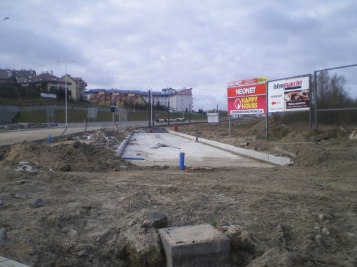 Budowa linii tramwajowej przy ulicy Płoskiego (17 kwietnia 2015)