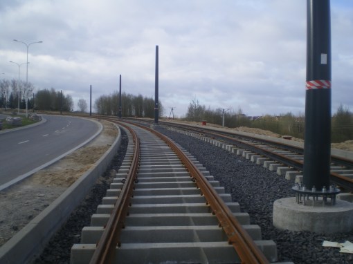 Budowa linii tramwajowej przy ulicy Płoskiego (17 kwietnia 2015)