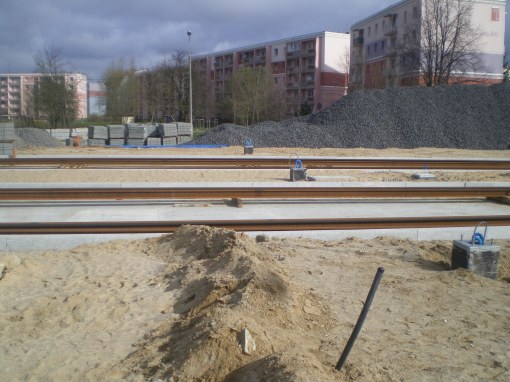 Budowa linii tramwajowej przy ulicy Witosa (17 kwietnia 2015) - przystanek końcowy przy skrzyżowaniu z ulicą Kanta