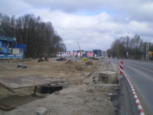 Budowa linii tramwajowej przy alei Sikorskiego (17 kwietnia 2015)