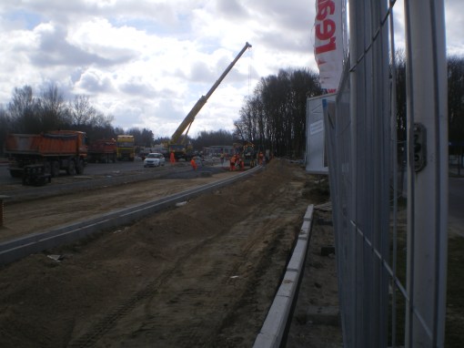 Budowa linii tramwajowej przy alei Sikorskiego (17 kwietnia 2015)