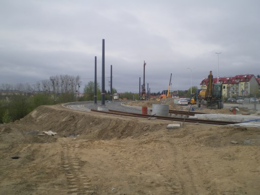 Budowa linii tramwajowej na skrzyżowaniu ulic Płoskiego, Witosa i Bukowskiego (28 kwietnia 2015)