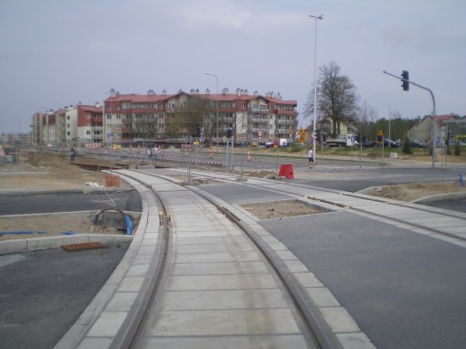 Budowa linii tramwajowej na skrzyżowaniu ulic Płoskiego, Witosa i Bukowskiego (28 kwietnia 2015)