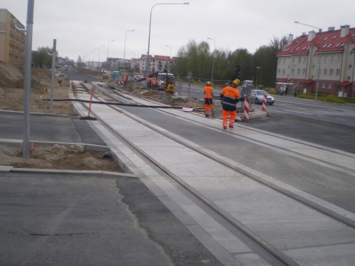 Budowa linii tramwajowej na skrzyżowaniu ulic Witosa, Janowicza i Laszki (28 kwietnia 2015)