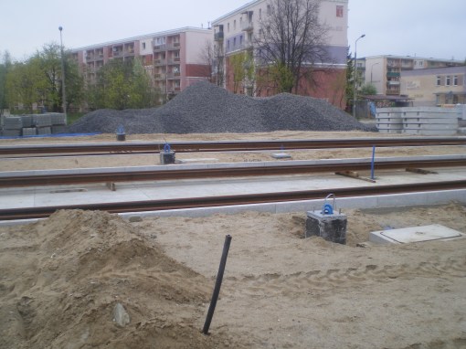 Budowa linii tramwajowej przy ulicy Witosa (28 kwietnia 2015) - przystanek końcowy przy skrzyżowaniu z ulicą Kanta