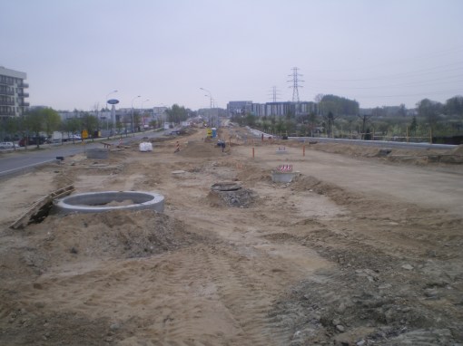 Budowa linii tramwajowej przy alei Sikorskiego (28 kwietnia 2015)