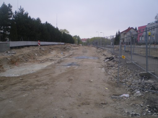 Budowa linii tramwajowej przy alei Sikorskiego (28 kwietnia 2015)