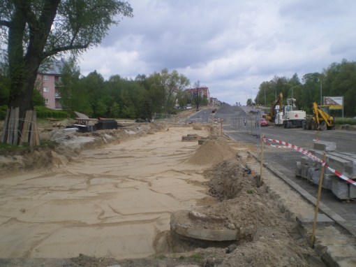 Budowa linii tramwajowej przy alei Sikorskiego (10 maja 2015)