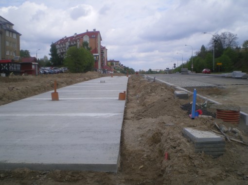 Budowa linii tramwajowej przy alei Sikorskiego (10 maja 2015) - miejsce przyszłego przystanku Andersa