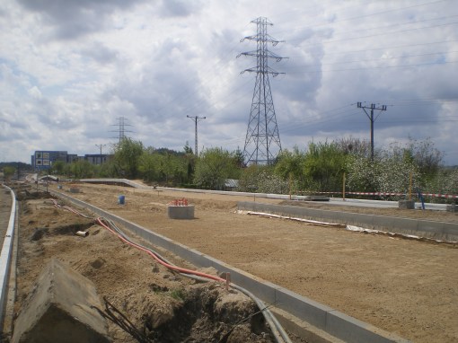 Budowa linii tramwajowej przy alei Sikorskiego (10 maja 2015)