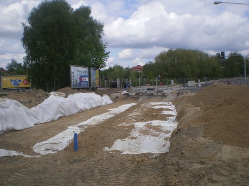 Budowa linii tramwajowej przy alei Sikorskiego (10 maja 2015)