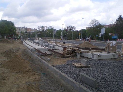 Budowa linii tramwajowej przy alei Sikorskiego (10 maja 2015)