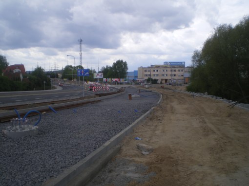 Budowa linii tramwajowej przy alei Sikorskiego (10 maja 2015)