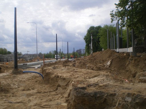 Budowa linii tramwajowej przy ulicy Obiegowej (10 maja 2015)
