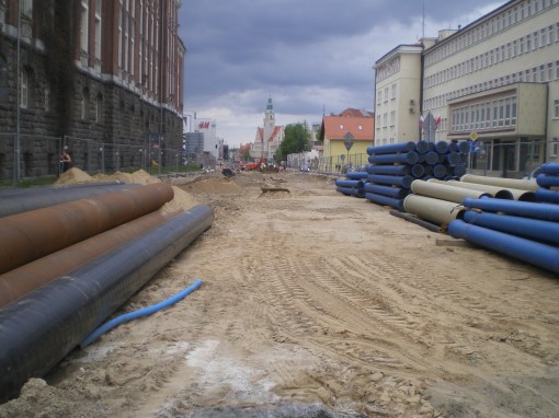 Budowa linii tramwajowej w alei Piłsudskiego (10 maja 2015)