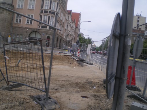 Budowa linii tramwajowej na placu Jana Pawła II (13 maja 2015)