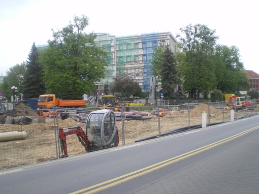 Budowa linii tramwajowej w alei Piłsudskiego (13 maja 2015)