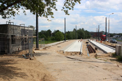 Budowa linii tramwajowej przy ulicy Tuwima (1 czerwca 2015) - przystanek końcowy przy skrzyżowaniu z aleją Warszawską i ulicą Prawocheńskiego