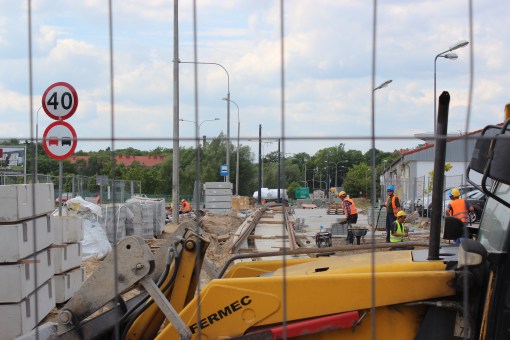 Budowa linii tramwajowej przy ulicy Tuwima (1 czerwca 2015)