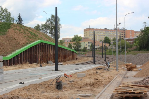 Budowa linii tramwajowej przy ulicy Obiegowej (1 czerwca 2015)