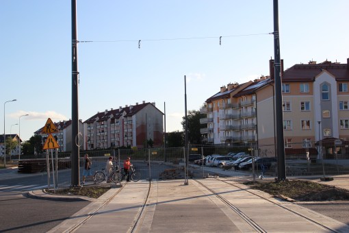 Budowa linii tramwajowej przy ulicy Witosa (15 czerwca 2015) - skrzyżowanie z ulicami Janowicza i Laszki