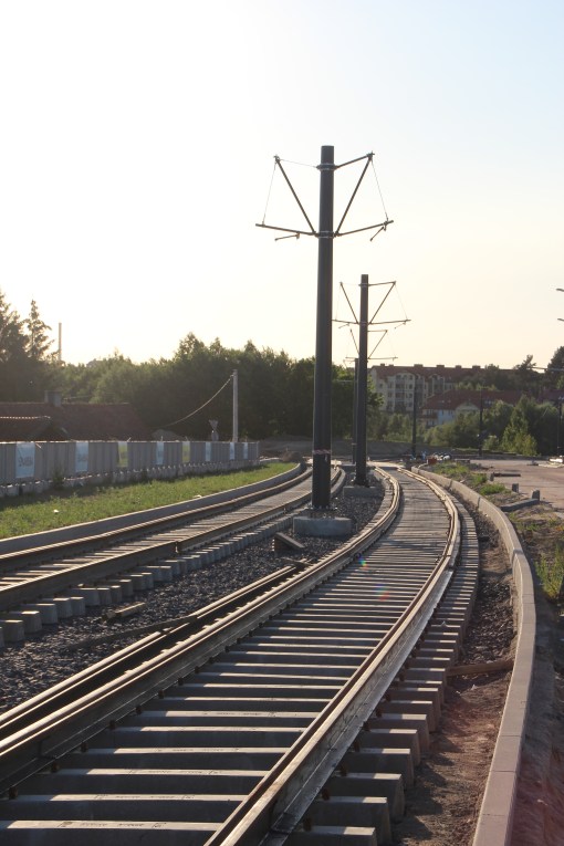 Budowa linii tramwajowej przy ulicy Płoskiego (15 czerwca 2015)