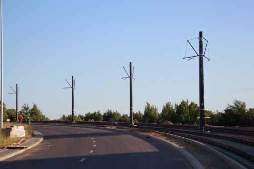 Budowa linii tramwajowej przy ulicy Płoskiego (15 czerwca 2015)